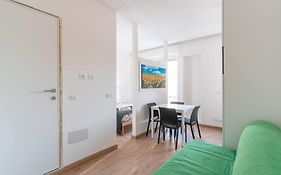 Cimiano Suite 22, New Apartment