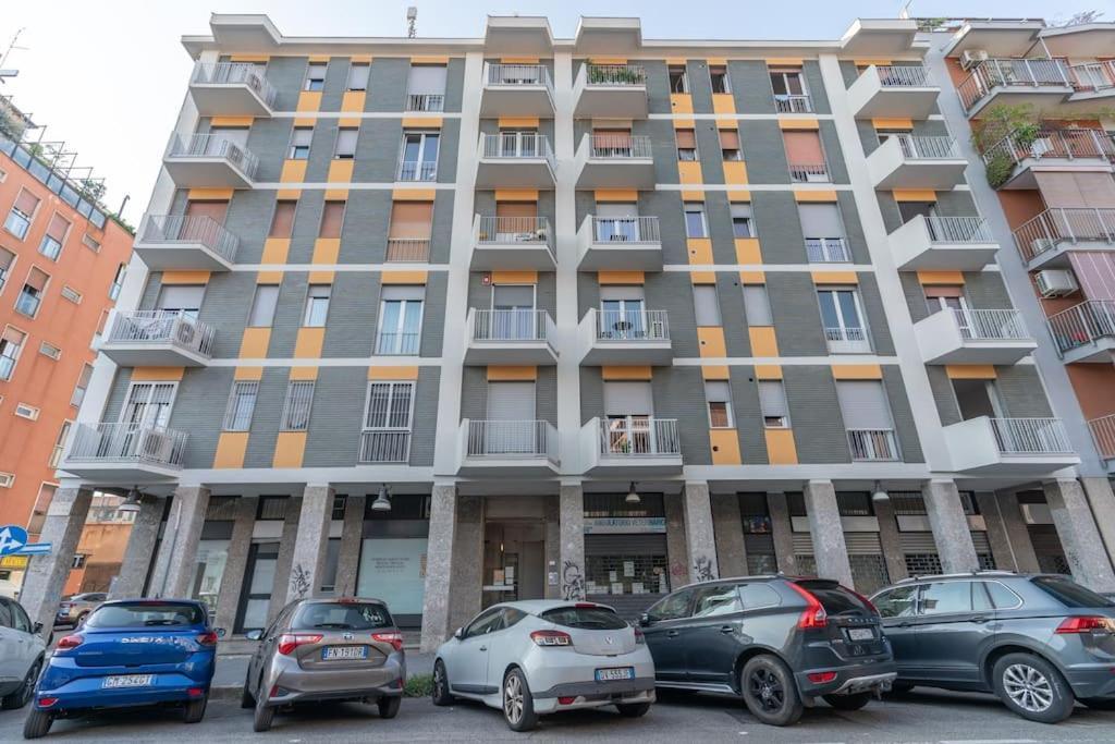 Cimiano Suite 22, New Apartment Milán Exterior foto